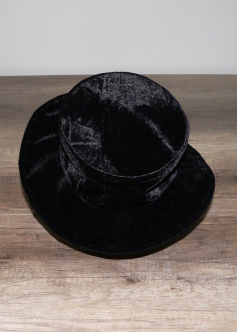 Pălărie neagră 